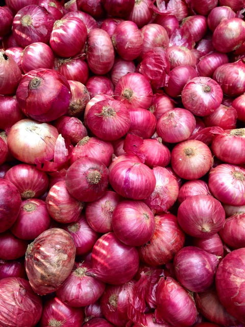 organic red onion